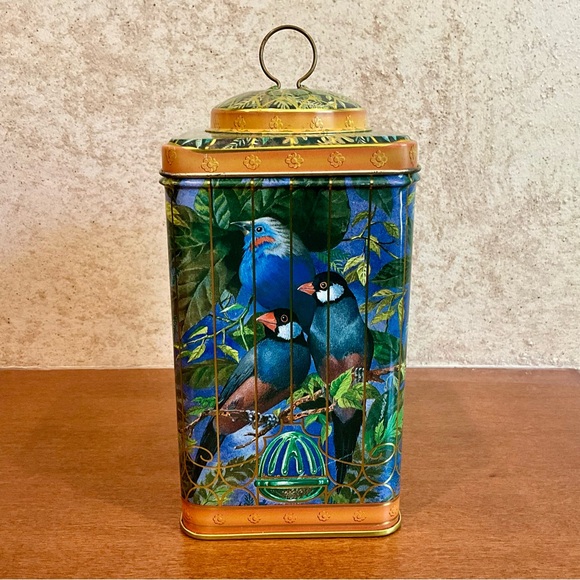 Bird Cage Tin⭐️5/$25⭐️ - Picture 4 of 9
